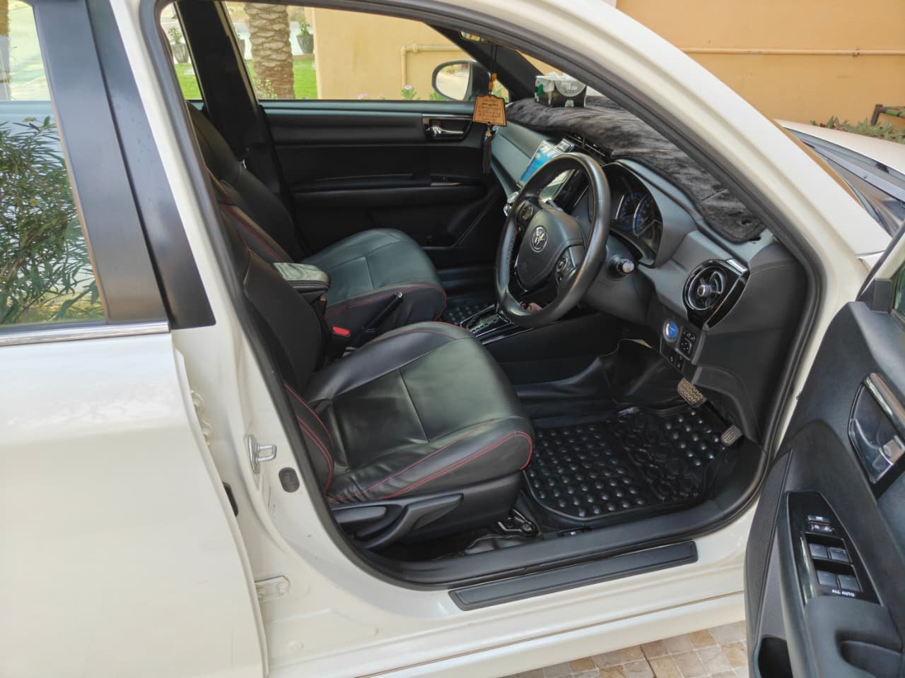 Car Image 12